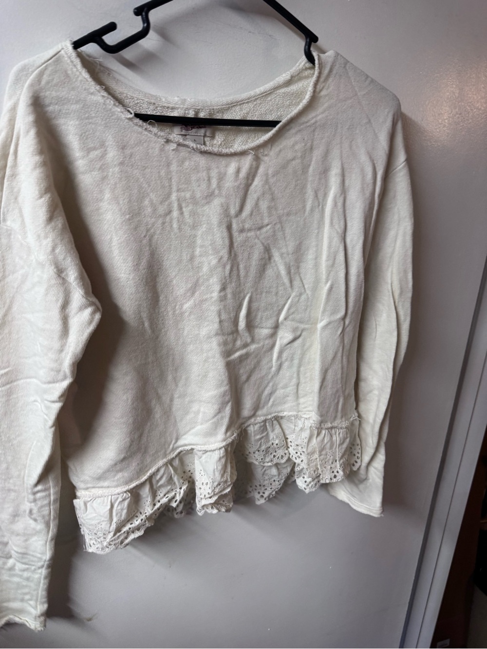 Arizona Jean Company Cream Eyelet-Hem Sweatshirt